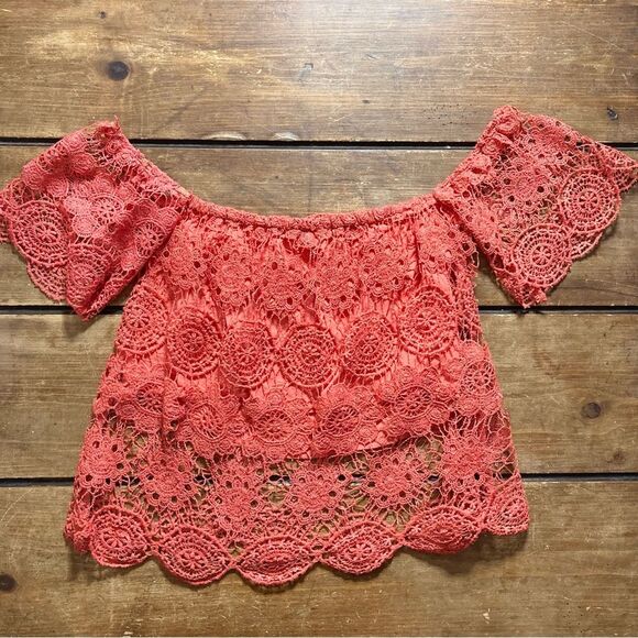 Lord & Taylor Design Lab Lace Coral Off Shoulder Sleeve Small Crop Top - Picture 7 of 10